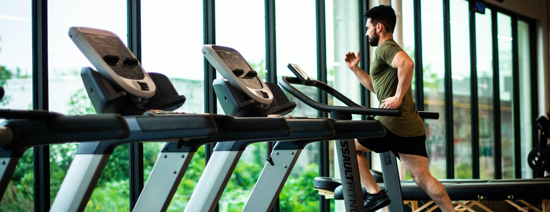 Home Fitness -Home Fitness man 8545861 1920